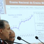 Inscrições para o Enem começam hoje pela internet - O ministro da Educação