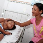 Amor materno é recurso eficaz no tratamento de pacientes do Huse - Maria de Fátima e sua filha