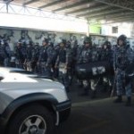 Trabalho especializado da PM garante paz nos estádios no Sergipão 2012 -