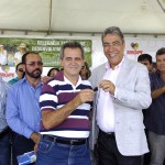 Governador Marcelo Déda participa da entrega de 24 retroescavadeiras -