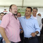 Governador Marcelo Déda participa da entrega de 24 retroescavadeiras -