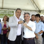 Governador Marcelo Déda participa da entrega de 24 retroescavadeiras -