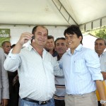 Governador Marcelo Déda participa da entrega de 24 retroescavadeiras -