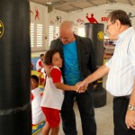 Presidente do TCE visita a Escola de Esportes Professor Kardec - O secretário Maurício Pimentel apresenta a estrutura da escola ao conselheiro Carlos Alberto / Fotos: Milton Júnior / TCE