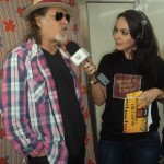 Mais de 122 mil pessoas acompanharam a transmissão do Forró Caju pela Aperipê - O repórter Caio Guimarães entrevista Dominguinhos no dia 23 ao vivo pelas rádios AM e FM / Fotos: Ascom/Aperipê
