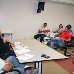 Secretário se reúne com construtores e cobra agilidade na reforma das escolas -