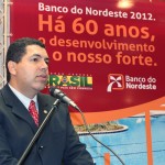 Secretário representa governador em solenidade do BNB  -