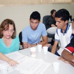 Secretária adjunta recebe alunos da rede estadual preocupados com o Enem - Fotos: Juarez Silveira/Seed