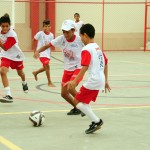 Escola de Esportes beneficia 400 alunos do bairro Santa Maria -