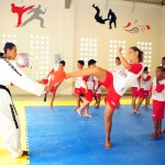 Escola de Esportes beneficia 400 alunos do bairro Santa Maria -
