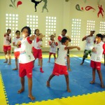 Escola de Esportes beneficia 400 alunos do bairro Santa Maria -