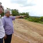Jackson Barreto visita obras da rodovia que liga Siriri a Divina Pastora  -