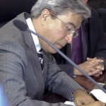 Governador assina decreto de doação de terreno para o Tribunal de Justiça - O presidente do TJ/SE