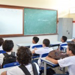 5 mi na aquisição de 41 mil mobiliários para escolas  -