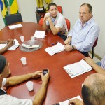 Secretário disponibiliza transporte escolar para alunos do Colégio Médici -