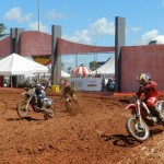 Carlos Campano vence o Brasileiro de Motocross -
