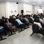 PGE realiza palestra sobre Cartilha Eleitoral para assessores do Governo - O Procurador Assistente André Luiz Vinhas da Cruz