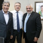 Ministro reafirma a Déda total apoio para construção do Hospital do Câncer -