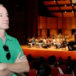 Alunos do Felisbello Freire assistem à Orsse no projeto Concertos Didáticos - O técnico do Departamento de Educação (DED/Seed)