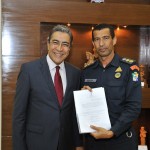 Déda recebe individualmente os seis novos coronéis da Polícia Militar -