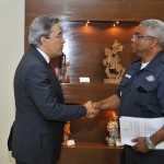 Déda recebe individualmente os seis novos coronéis da Polícia Militar -