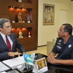 Déda recebe individualmente os seis novos coronéis da Polícia Militar -