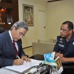 Déda recebe individualmente os seis novos coronéis da Polícia Militar -
