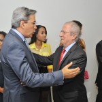 Déda recebe o Colar do Mérito Tobias Barreto na inauguração da sede do MPE - Fotos: Marcos Rodrigues/ASN