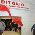 Déda recebe o Colar do Mérito Tobias Barreto na inauguração da sede do MPE - Fotos: Marcos Rodrigues/ASN