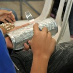 Ponto de Cultura de Itabaiana difunde a música com projetos inovadores - Até garrafas de refrigerante vira instrumentos nas mãos da criançada / Fotos: Fabiana Costa / Secult