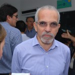 Déda comparece ao sepultamento de Mariana Moura Souza - O prefeito de Aracaju