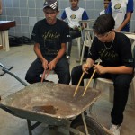 Ponto de Cultura de Itabaiana difunde a música com projetos inovadores - Até garrafas de refrigerante vira instrumentos nas mãos da criançada / Fotos: Fabiana Costa / Secult