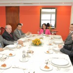 Déda mantém reuniões com o BNDES e Vale visando os projetos sergipanos - O governador Marcelo Déda durante audiência com o diretor do BNDES