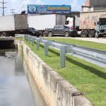 Governo urbaniza as margens de canal no bairro Santos Dumont -