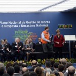 participa do lançamento de Plano de Prevenção e Resposta a secas e enchentes -