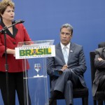 participa do lançamento de Plano de Prevenção e Resposta a secas e enchentes -
