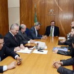 Tesouro Nacional promete agilizar aval da União para novos investimentos  - O governador Marcelo Déda durante audiência com o secretário do Tesouro Nacional