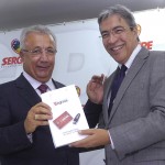 Déda participa das comemorações dos 117 anos da Imprensa Oficial de SE - O governador Marcelo Déda e o presidente da Segrase
