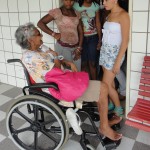 Acolhidas do Izabel Abreu visitam idosos no asilo Rio Branco - Fotos: Ascom/Renascer