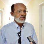 Procurador explica aos servidores sobre a Lei de Acesso à Informação - A servidora Yara Maria