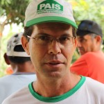 Agricultores assistidos pela Cohidro participam de aula prática - O consultor do Sebrae