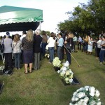 Déda comparece ao sepultamento de Mary Mesquita  Dória -