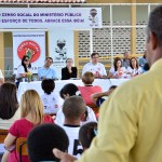 Seed participa de reunião do PréCenso  - A professora Selma Siqueira