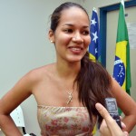 Alunos recebem prêmio do Concurso de Redação sobre o PréSal - A estudante Ana Vanessa dos Santos