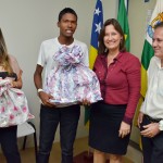 Alunos recebem prêmio do Concurso de Redação sobre o PréSal - A estudante Ana Vanessa dos Santos