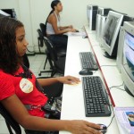 Aulas práticas de cabeleireiro acontecem no Espaço Novos Rumos do Bugio  -