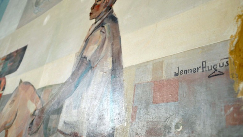 Governo restaura painel de Jenner Augusto no Teatro Atheneu