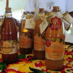 Catadoras de mangaba expõem produtos no Centro de Arte e Cultura - Bombom de mangaba