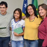 Alunos recebem prêmio do Concurso de Redação sobre o PréSal - A estudante Ana Vanessa dos Santos
