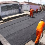 Seinfra conclui recapeamento de ruas no Marcos Freire III e Albano Franco -